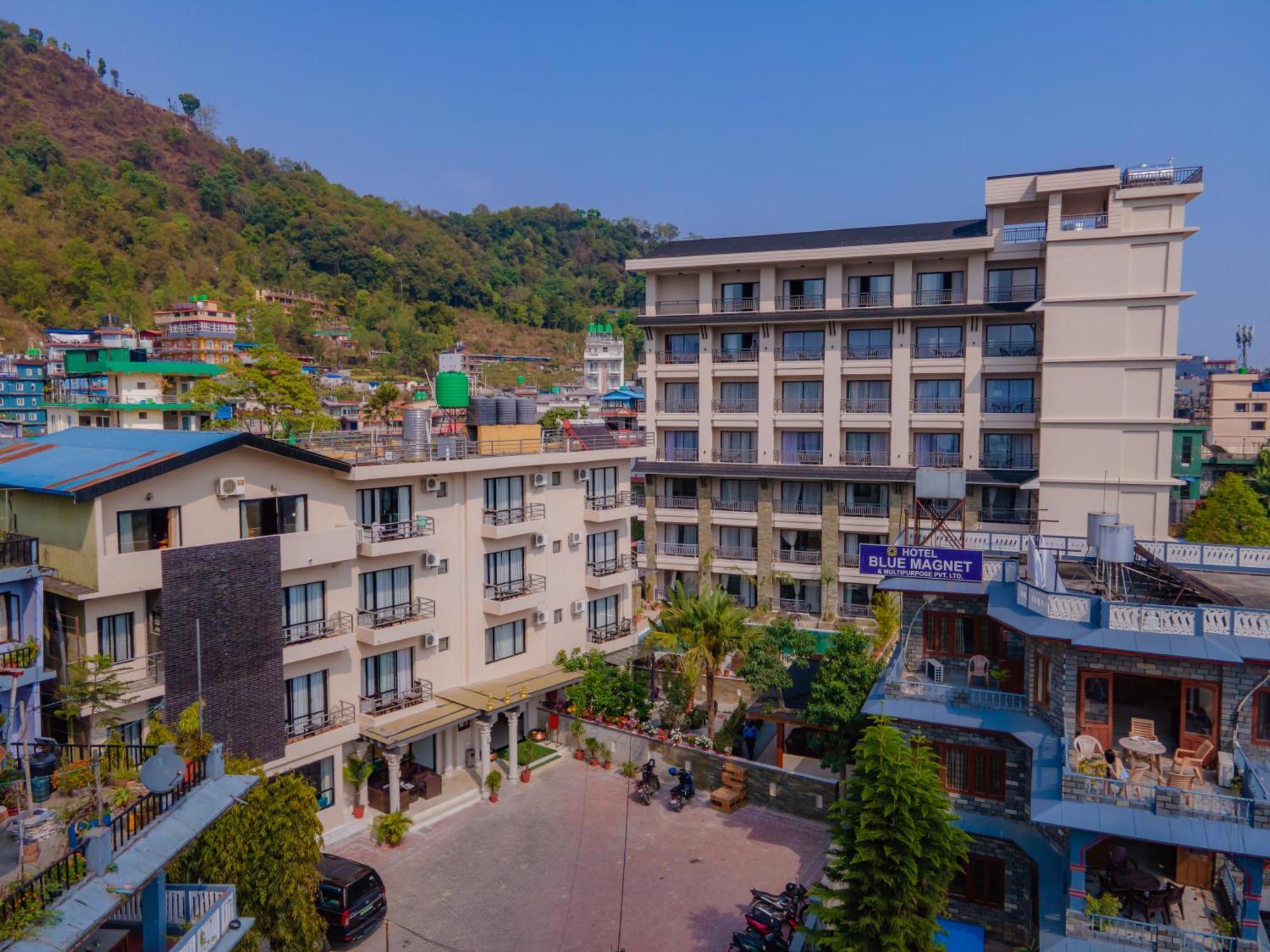 Hotel Pokhara Village & Spa Eksteriør billede