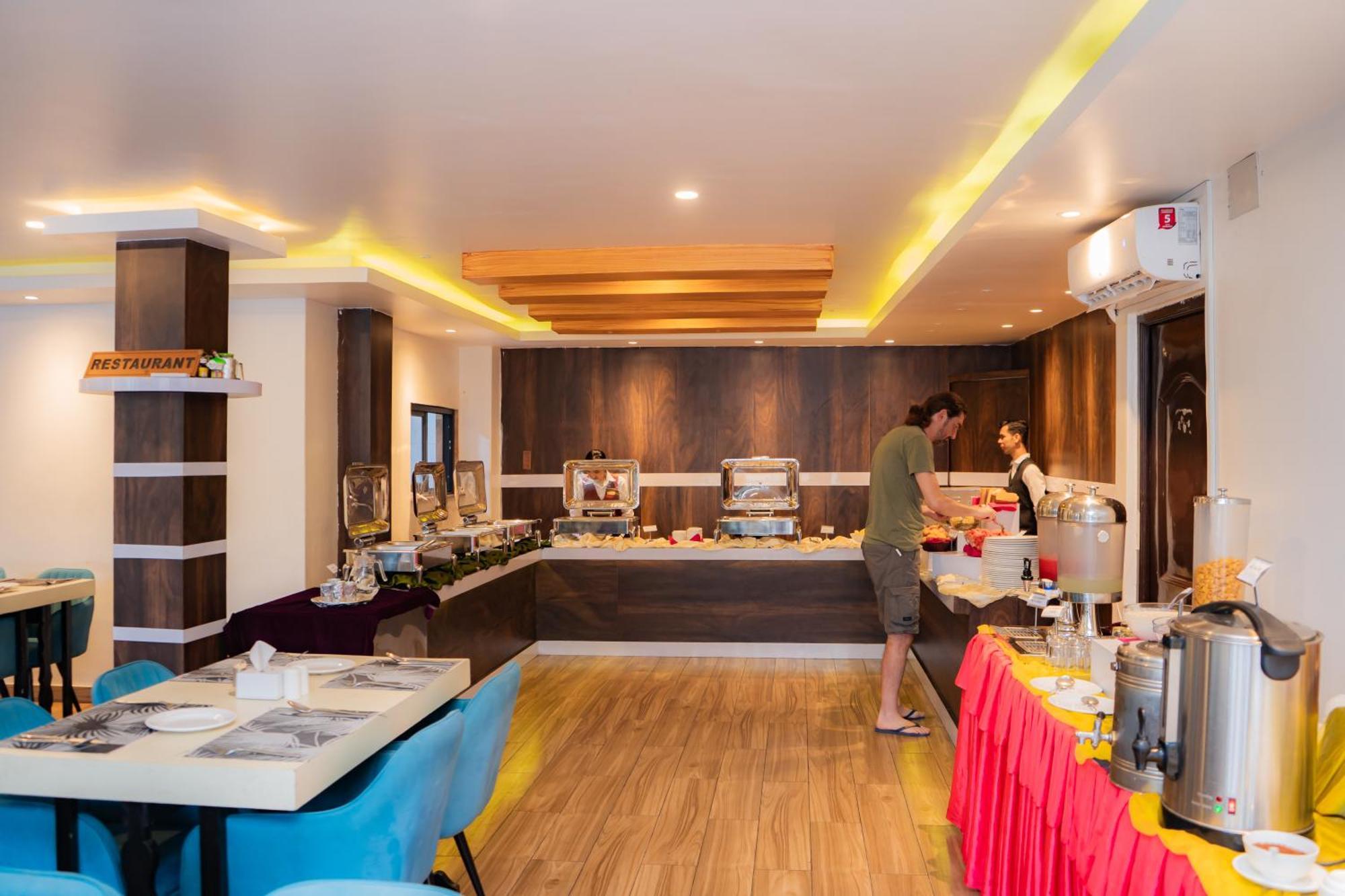 Hotel Pokhara Village & Spa Eksteriør billede